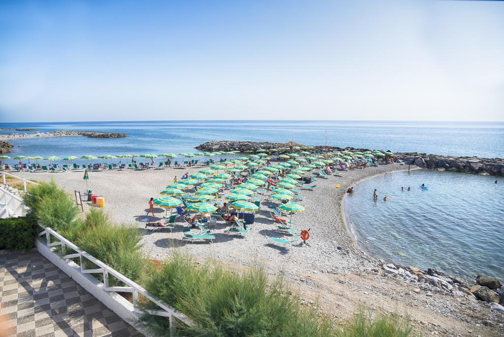 Hotel Delle Stelle Beach Resort Sangineto Extérieur photo