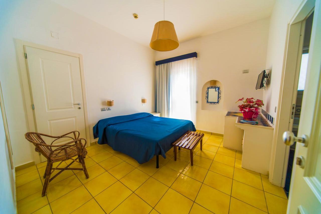 Hotel Delle Stelle Beach Resort Sangineto Extérieur photo
